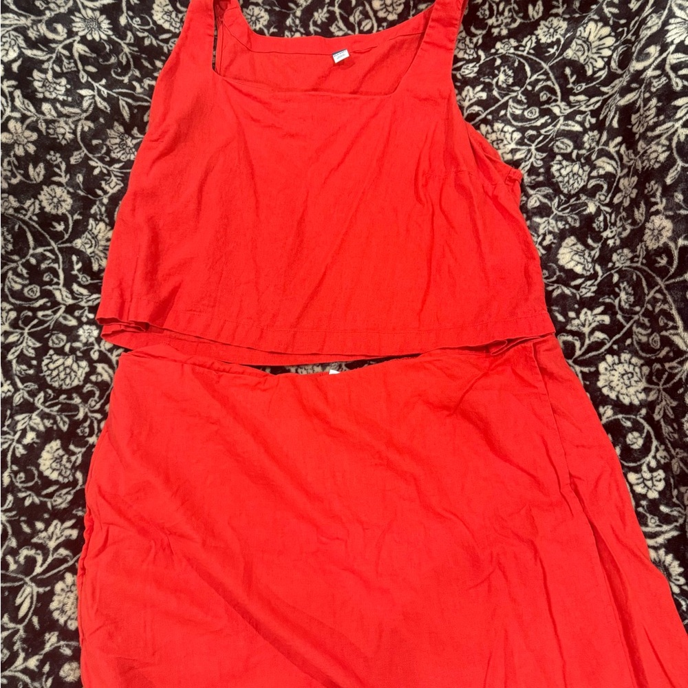 Old Navy Lenin Skort and Square Tank Red Two-Piece Set